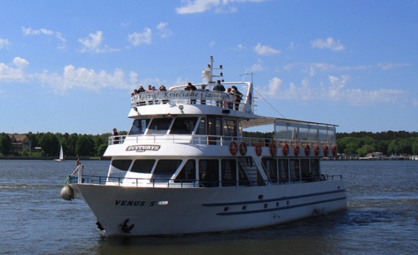 Nearly 6000 Klaipeda citizens and quests of Klaipeda  got acquainted with Klaipėda Port